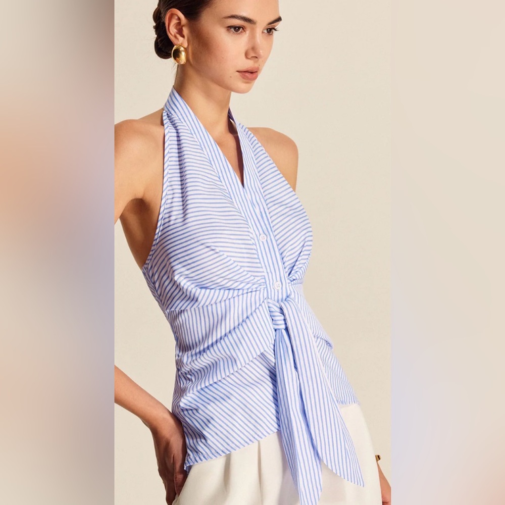 Striped Blue Halter Tie-Front Women's Top in size medium/large New